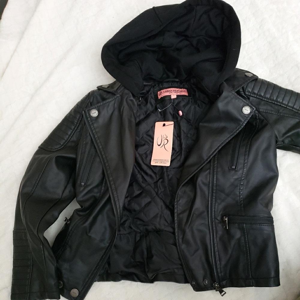 Girls faux leather jacket. Size 14